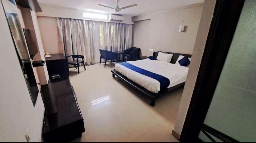Aec Residency Hotel Alappuzha ภายนอก รูปภาพ