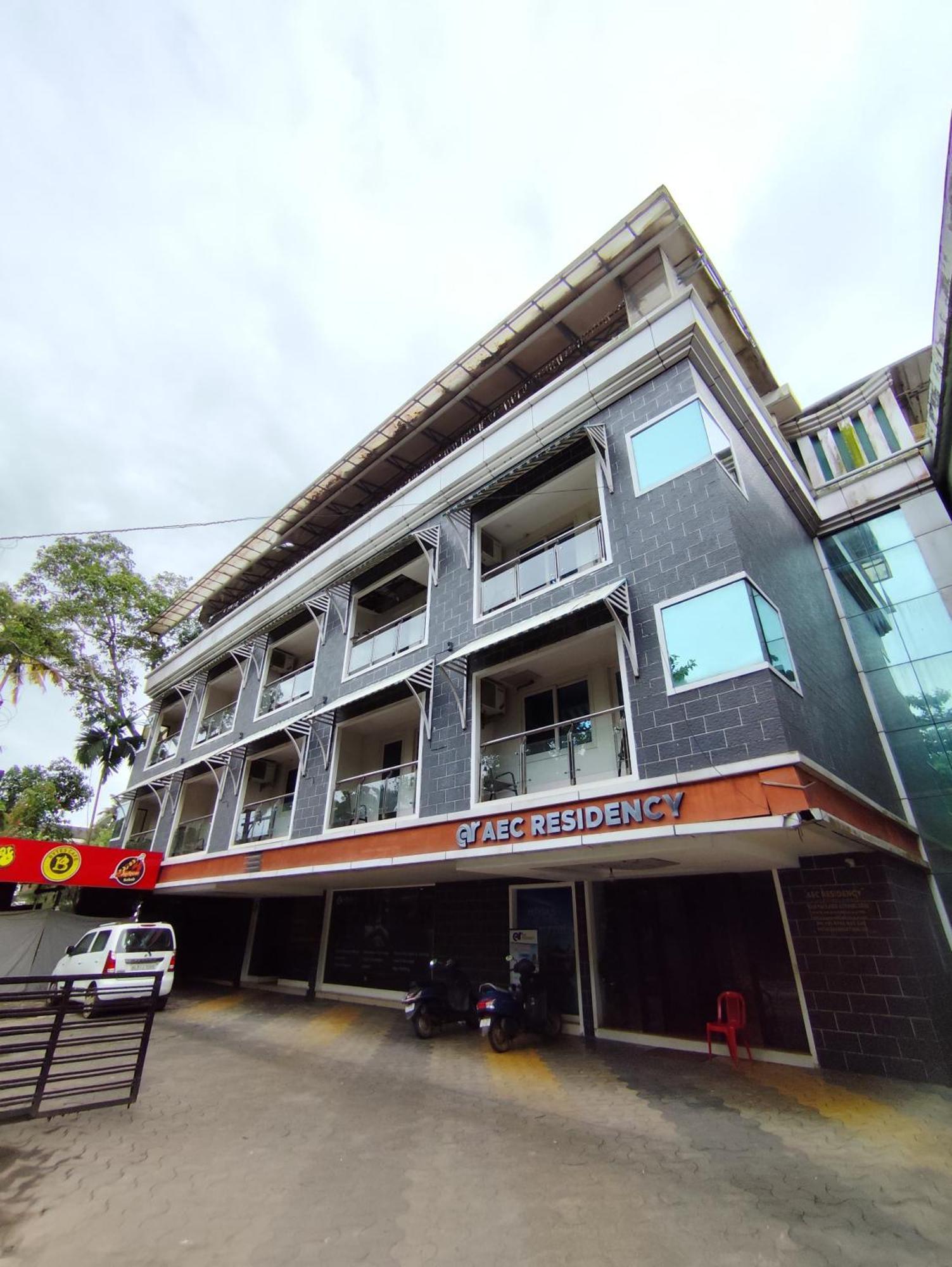 Aec Residency Hotel Alappuzha ภายนอก รูปภาพ