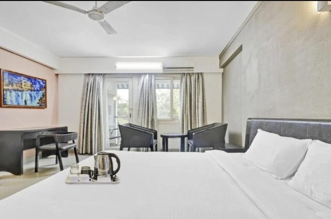 Aec Residency Hotel Alappuzha ภายนอก รูปภาพ