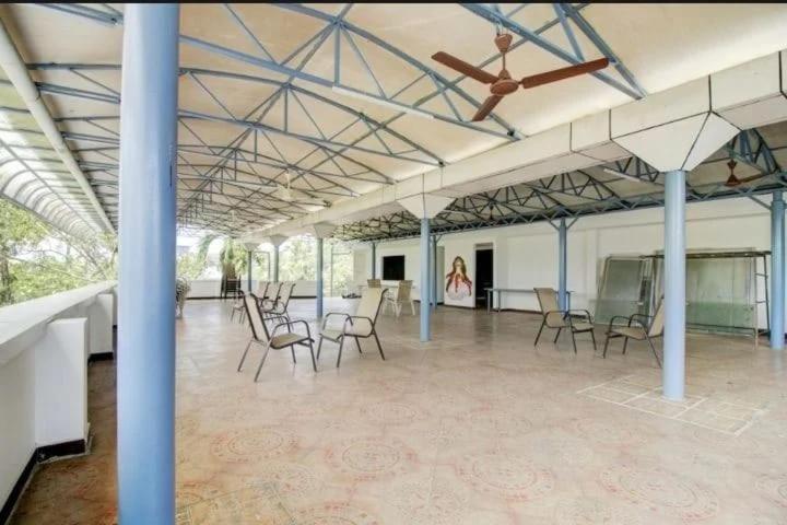 Aec Residency Hotel Alappuzha ภายนอก รูปภาพ